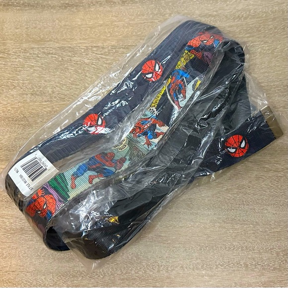 Marvel 2-in-1 Web Belt Pack Spider-Man - Picture 3 of 3